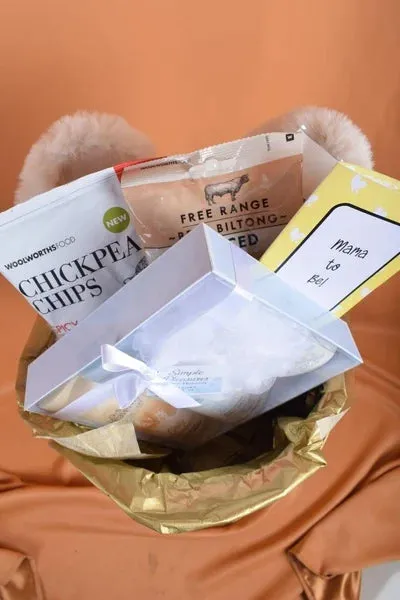 Mom To Be Personalized Hamper